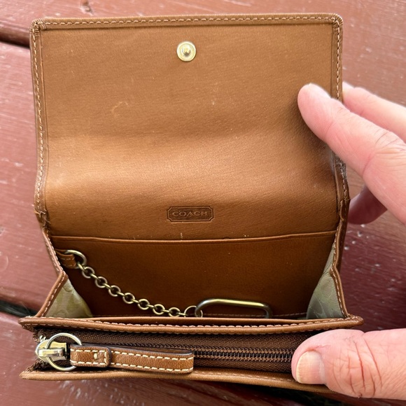Coach Wallet - Picture 7 of 9
